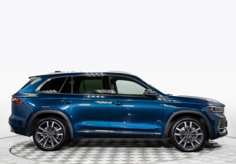 Подержанный автомобиль Geely Monjaro 2023 года (3 фото)