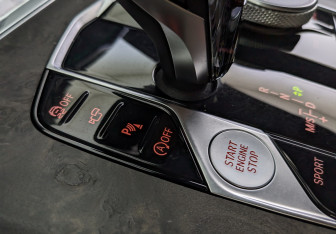 Подержанный автомобиль BMW X7 2019 года (21 фото)