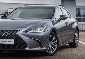 Подержанный автомобиль Lexus ES 2021 года (2 фото)