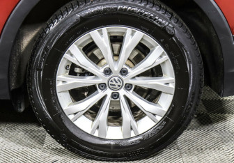 Подержанный автомобиль Volkswagen Tiguan 2019 года (6 фото)