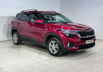Подержанный автомобиль Kia Seltos 2021 года (3 фото)