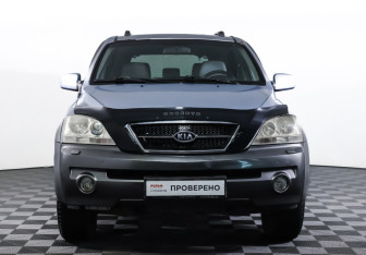Подержанный автомобиль Kia Sorento 2004 года (2 фото)