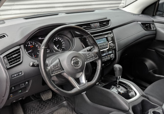 Подержанный автомобиль Nissan Qashqai 2019 года (15 фото)