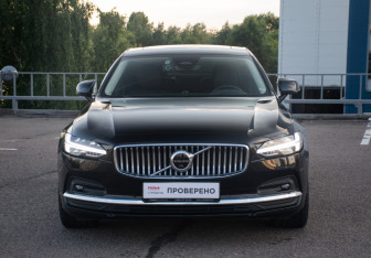 Подержанный автомобиль Volvo S90 2021 года (2 фото)