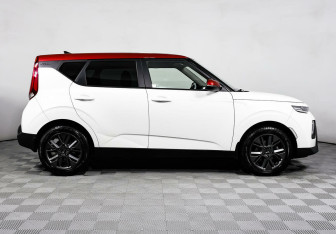 Подержанный автомобиль Kia Soul 2020 года (4 фото)