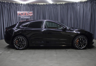 Подержанный автомобиль Zeekr 001 2023 года (4 фото)