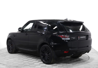 Подержанный автомобиль Land Rover Range Rover Sport 2015 года (7 фото)
