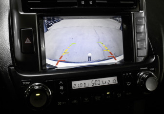 Подержанный автомобиль Toyota Land Cruiser Prado 2011 года (18 фото)