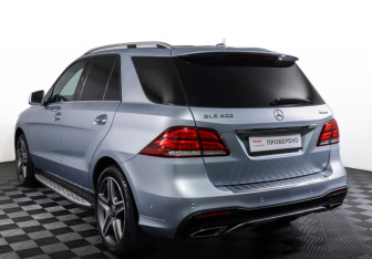 Подержанный автомобиль Mercedes-Benz GLE 2017 года (8 фото)