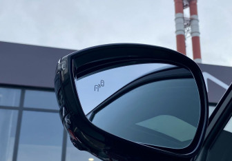 Подержанный автомобиль Omoda C5 2023 года (19 фото)