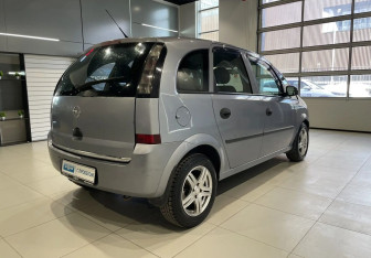Подержанный автомобиль Opel Meriva 2007 года (4 фото)