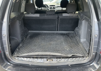 Подержанный автомобиль Renault Duster 2013 года (13 фото)