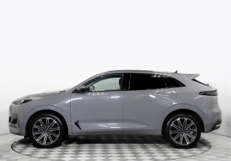 Подержанный автомобиль Changan UNI-K 2023 года (6 фото)