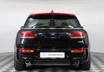Подержанный автомобиль MINI Clubman Wagon 2022 года (6 фото)
