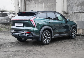 Подержанный автомобиль Geely Atlas 2024 года (4 фото)