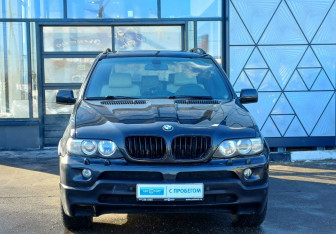 Подержанный автомобиль BMW X5 2005 года (2 фото)