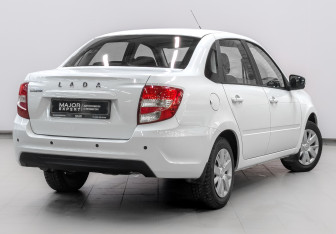 Подержанный автомобиль LADA (ВАЗ) Granta Sedan 2022 года (5 фото)