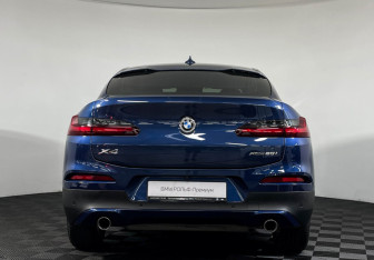 Подержанный автомобиль BMW X4 2019 года (4 фото)