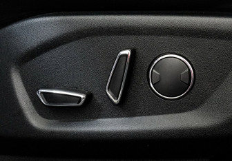 Подержанный автомобиль Ford Explorer 2018 года (14 фото)