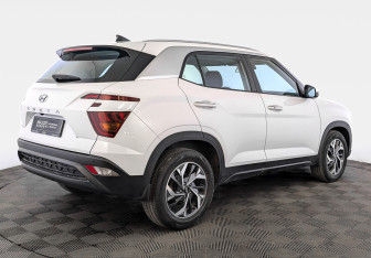 Подержанный автомобиль Hyundai Creta 2021 года (5 фото)