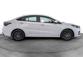 Новый Omoda S5 2024 (4 фото)