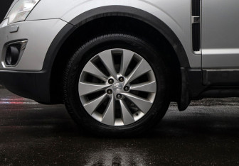 Подержанный автомобиль Opel Antara 2013 года (23 фото)