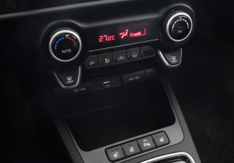 Подержанный автомобиль Kia Rio Sedan 2021 года (14 фото)