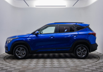 Подержанный автомобиль Kia Seltos 2021 года (2 фото)
