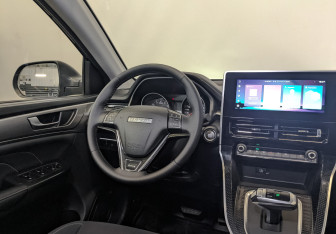 Подержанный автомобиль Haval M6 2023 года (24 фото)