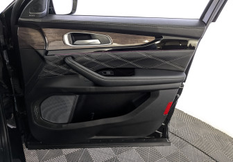 Подержанный автомобиль Exeed VX 2023 года (24 фото)