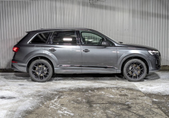 Новый Audi Q7 2024 (4 фото)