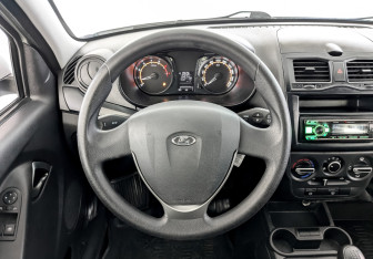 Подержанный автомобиль LADA (ВАЗ) Granta Sedan 2023 года (21 фото)