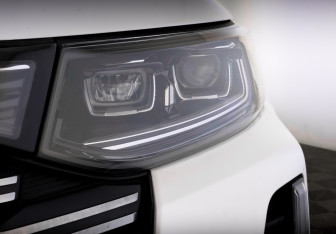 Подержанный автомобиль Changan CS95 2023 года (18 фото)