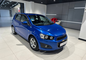 Подержанный автомобиль Chevrolet Aveo Hatchback 2012 года (2 фото)