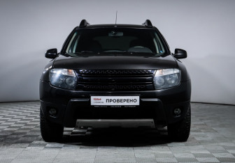 Подержанный автомобиль Renault Duster 2013 года (2 фото)
