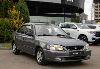 Подержанный автомобиль Hyundai Accent Sedan 2005 года (2 фото)