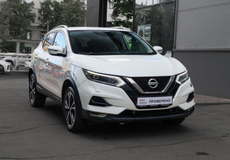 Подержанный автомобиль Nissan Qashqai 2019 года (3 фото)