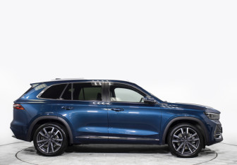 Подержанный автомобиль Geely Monjaro 2023 года (4 фото)