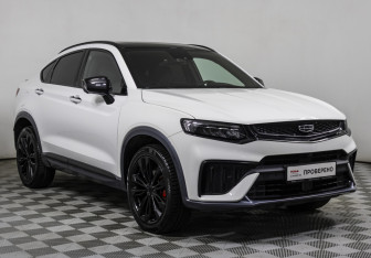 Подержанный автомобиль Geely Tugella 2022 года (3 фото)