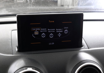 Подержанный автомобиль Audi A3 Sedan 2014 года (9 фото)