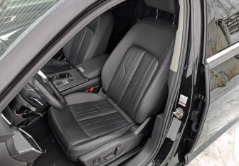 Подержанный автомобиль Audi A6 Sedan 2020 года (19 фото)