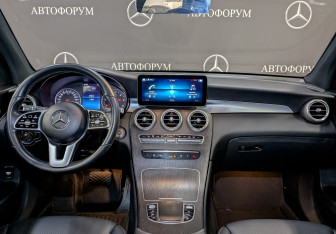 Подержанный автомобиль Mercedes-Benz GLC Coupe 2022 года (14 фото)