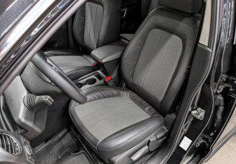 Подержанный автомобиль Opel Antara 2015 года (27 фото)