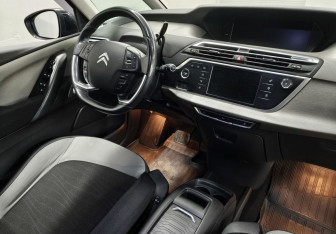 Подержанный автомобиль Citroen C4 Picasso 2014 года (10 фото)