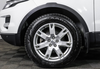 Подержанный автомобиль Land Rover Range Rover Evoque 2014 года (25 фото)