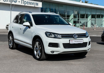 Подержанный автомобиль Volkswagen Touareg 2013 года (3 фото)