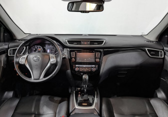 Подержанный автомобиль Nissan Qashqai 2018 года (14 фото)
