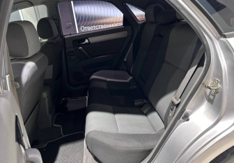 Подержанный автомобиль Chevrolet Lacetti Sedan 2008 года (12 фото)