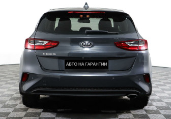 Подержанный автомобиль Kia Ceed Hatchback 2018 года (6 фото)