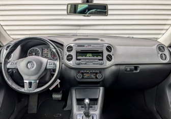 Подержанный автомобиль Volkswagen Tiguan 2012 года (14 фото)